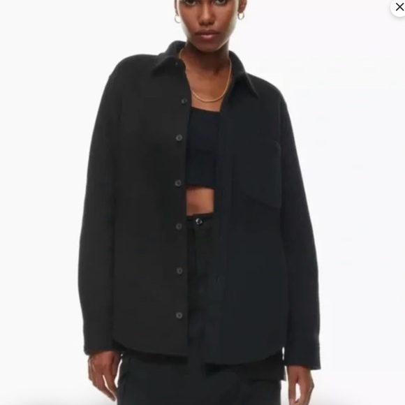 Aritzia TNA polar button up - Picture 1 of 3